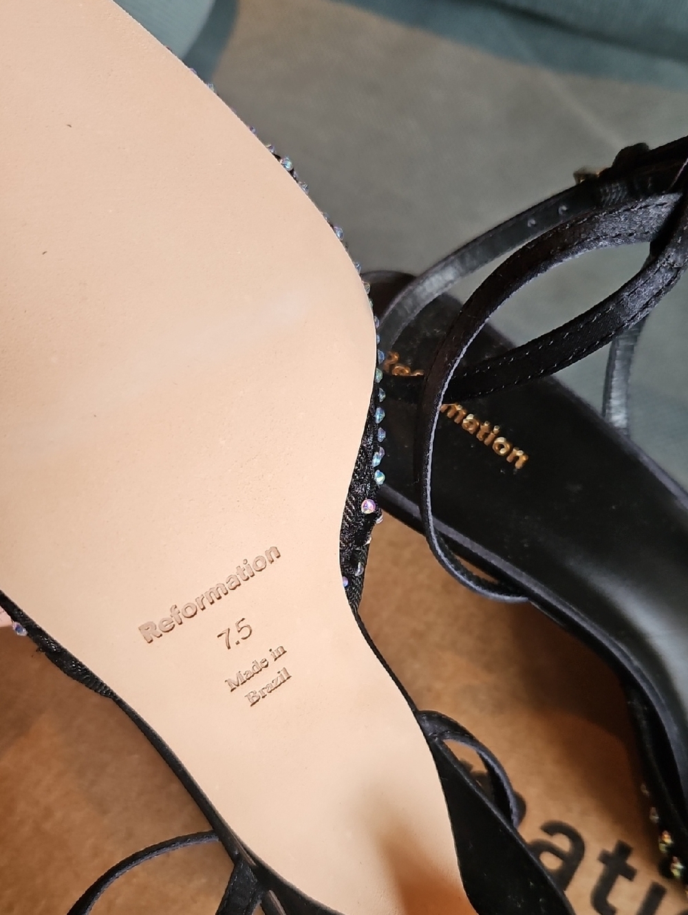 Reformation Wade Kitten Heel - Picture 3 of 9